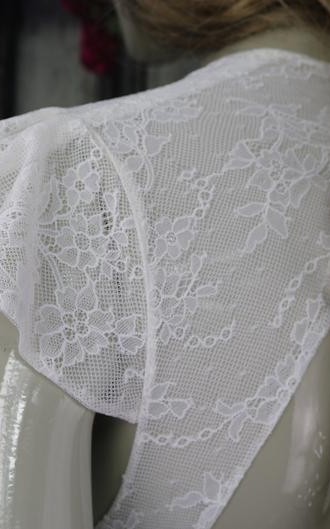 italian lace detachable straps cap sleeves keyhole back floral lace wedding dress ivory white