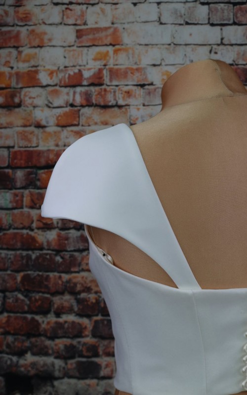 White duchess satin detachable bridal cap sleeves and straps on the shoulder