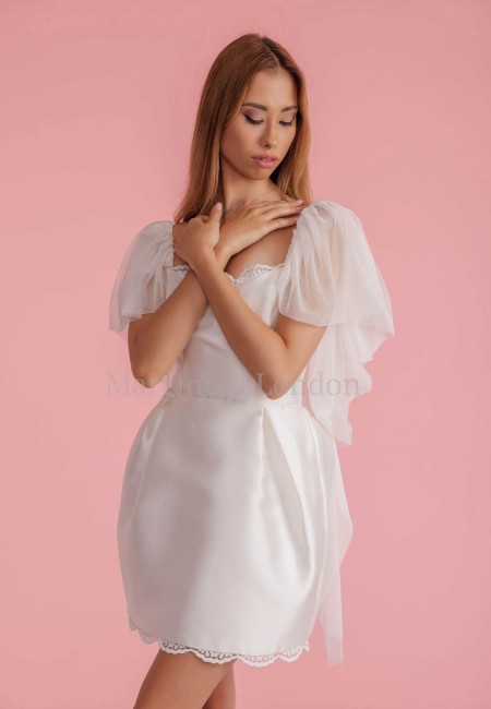 Flutter Tulle Detachable Bridal Sleeves & Straps with a Flowing Tail