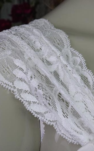 White lace detachable bridal cap straps and sleeves, worn on or off the shoulder