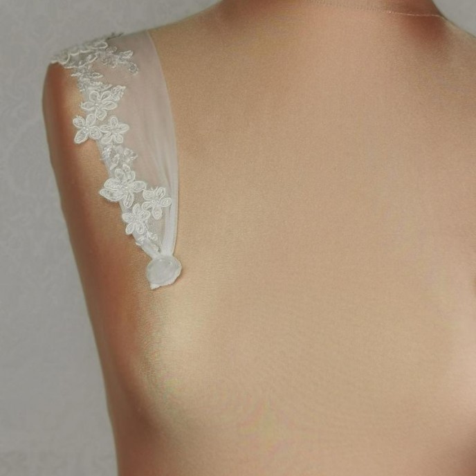 tulle straps