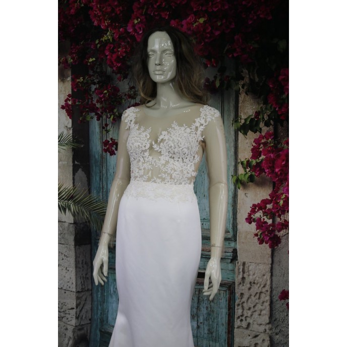 Ivory Fishtail Wedding Dress
