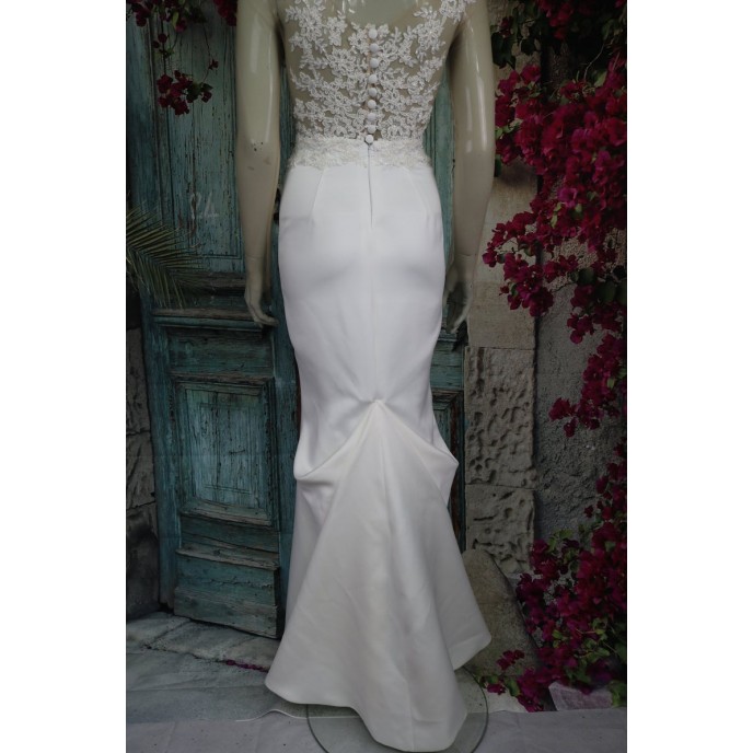 Ivory Fishtail Wedding Dress