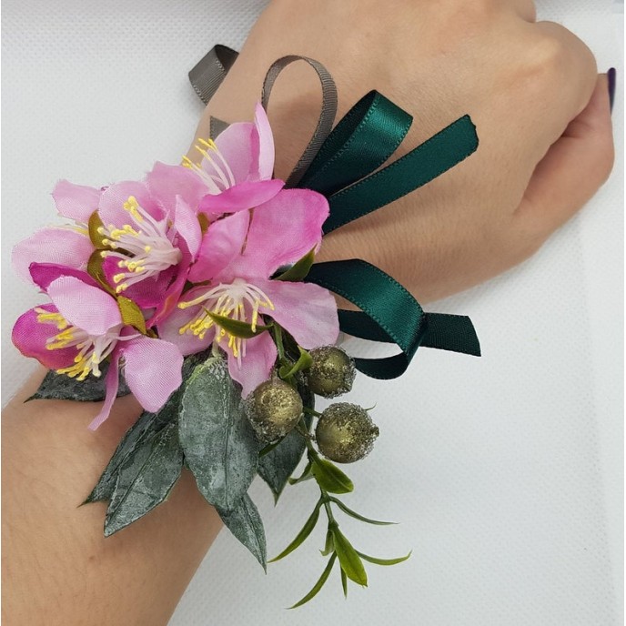 Wrist Corsage Fabric Flower Artificial Leaf with Satin Ribbon