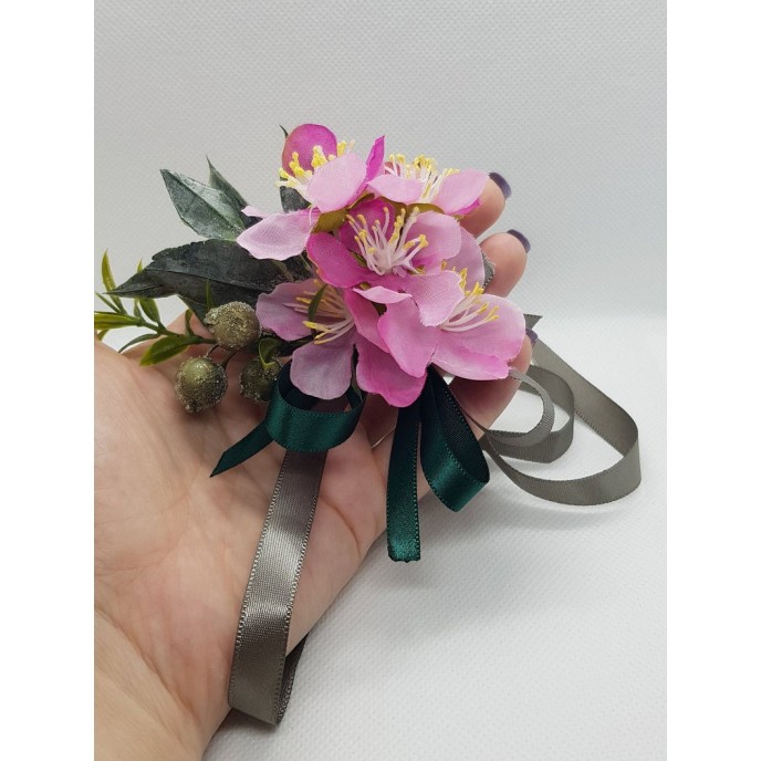 Wrist Corsage Fabric Flower Artificial Leaf with Satin Ribbon